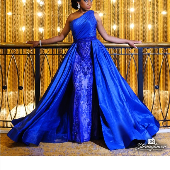 Evening Gown - Picture 3 of 7